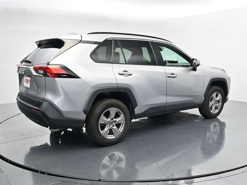 Used 2023 Toyota RAV4 XLE AWD/4WD image 8