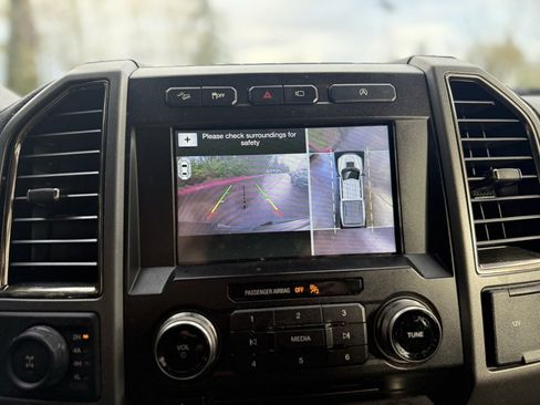 Used 2018 Ford F150 Raptor w/ Equipment Group 802A Luxury image 36