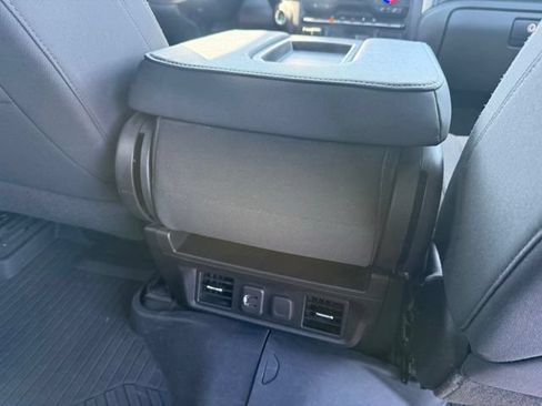 Used 2022 Chevrolet Silverado 1500 RST AWD/4WD image 46
