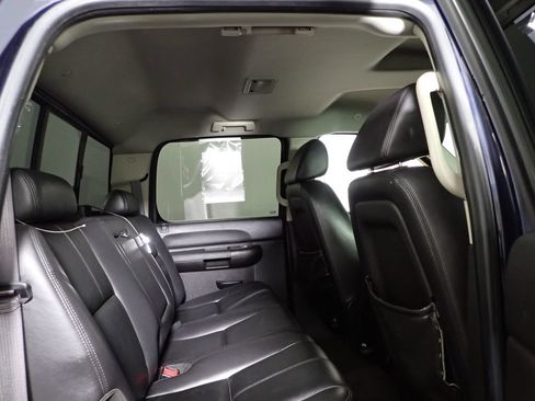 Used 2008 Chevrolet Silverado 3500 LT AWD/4WD image 32