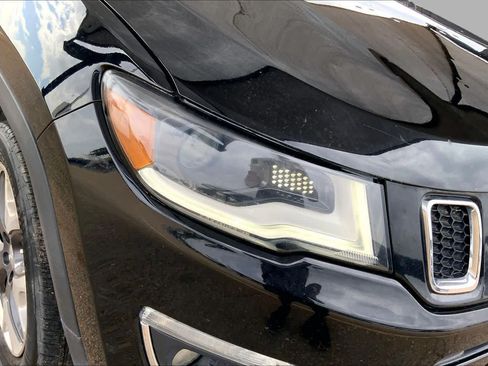 Used 2018 Jeep Compass Limited w/ Navigation Group AWD/4WD image 27