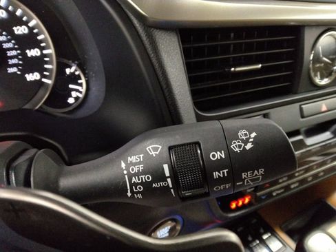 Used 2022 Lexus RX 350 AWD w/ Premium Package image 16