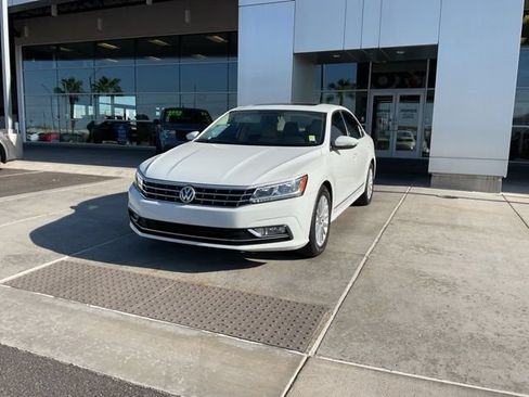 Used 2016 Volkswagen Passat 1.8T SE FWD image 3