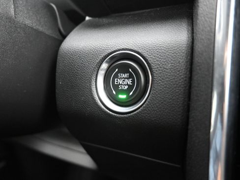 Used 2025 GMC Acadia Elevation image 18