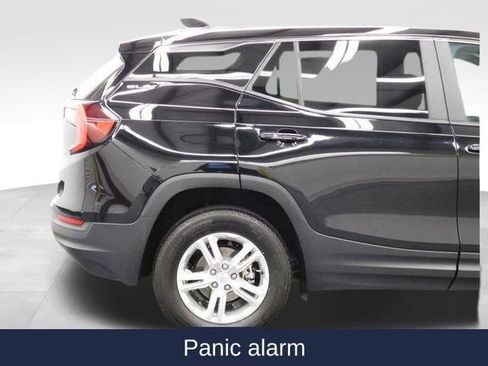 Used 2024 GMC Terrain SLE image 18