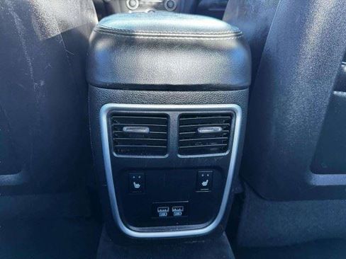 Used 2018 Dodge Charger GT AWD/4WD image 40