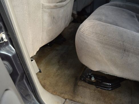 Used 2005 Chevrolet Tahoe LS image 18