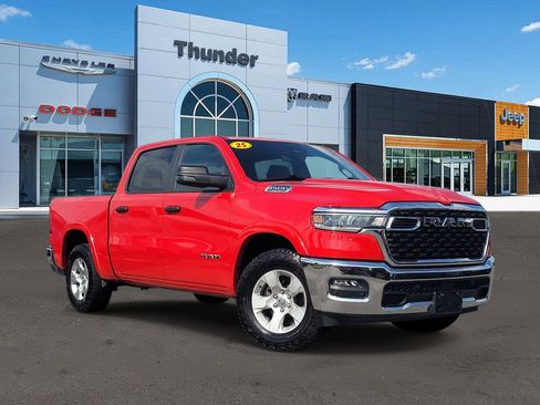 Certified 2025 RAM 1500 Big Horn AWD/4WD image 1