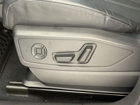 Certified 2025 Audi Q5 Premium w/ Premium Plus AWD/4WD image 13