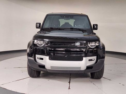 Used 2025 Land Rover Defender 110 S AWD/4WD image 9