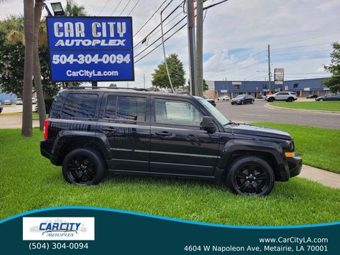 Used 2015 Jeep Patriot Sport w/ Power Value Group FWD image 4