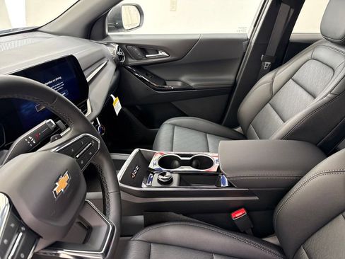 New 2026 Chevrolet Equinox LT w/ Convenience Package II image 27