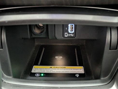 Used 2018 Honda Accord Touring image 6