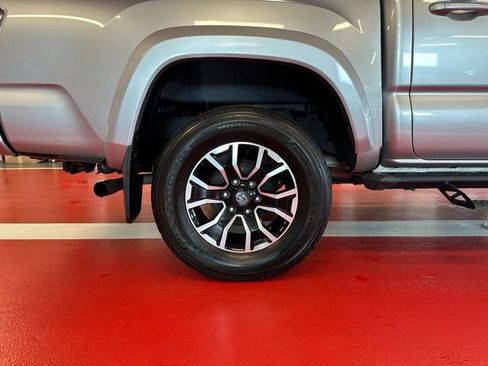 Certified 2023 Toyota Tacoma TRD Sport AWD/4WD image 28
