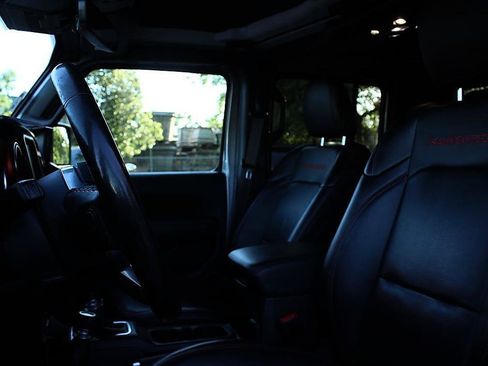 Used 2020 Jeep Gladiator Rubicon AWD/4WD image 9
