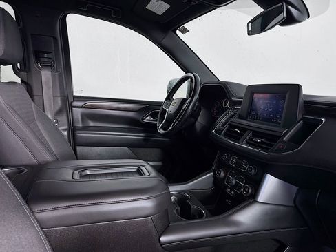 Used 2022 Chevrolet Suburban LS w/ Driver Alert Package image 36