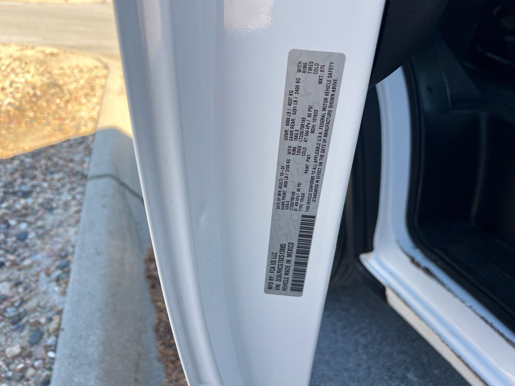 Used 2025 RAM ProMaster 2500 w/ Convenience Group FWD image 16