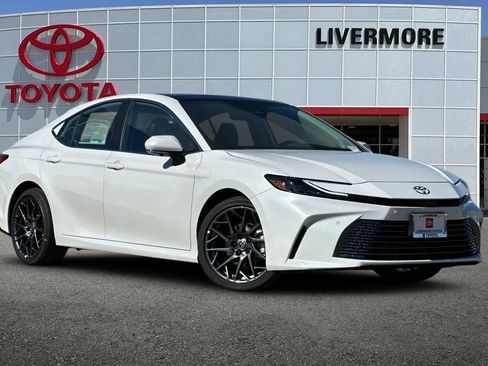 New 2026 Toyota Camry XLE image 2