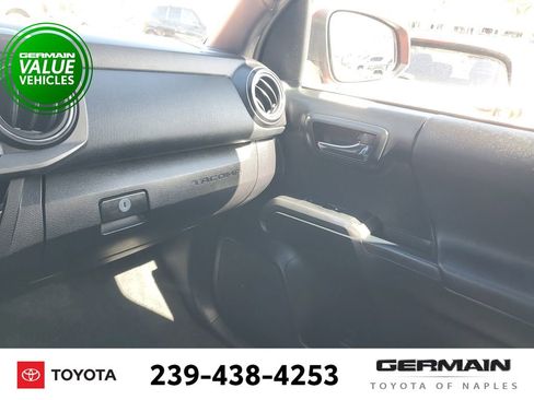 Used 2016 Toyota Tacoma TRD Off-Road image 26