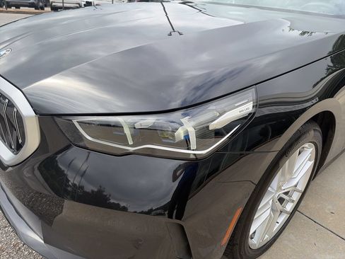 Used 2025 BMW 530i RWD image 11