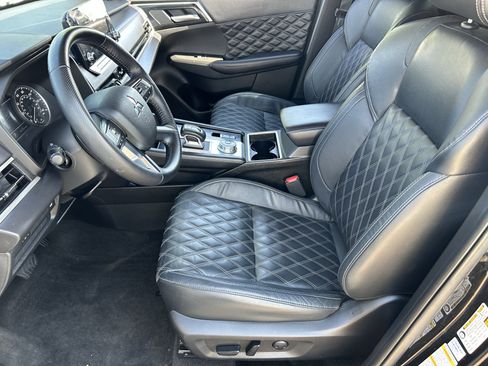 Used 2022 Mitsubishi Outlander SEL image 17