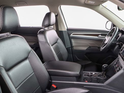 Used 2023 Volkswagen Atlas SE image 27