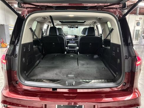 Used 2025 INFINITI QX80 Sensory image 28