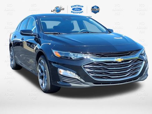 Used 2024 Chevrolet Malibu LT FWD image 2