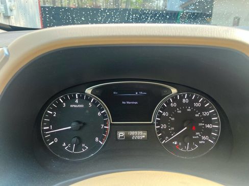 Used 2015 Nissan Pathfinder SV w/ Cargo Package image 16