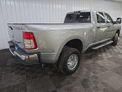 Used 2024 RAM 3500 Tradesman w/ Chrome Appearance Group AWD/4WD image 10