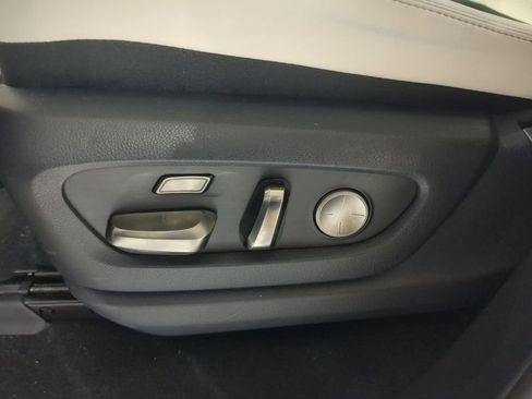 Used 2024 Lexus LX 600 4WD w/ Appearance Package image 12