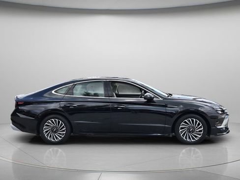 Certified 2025 Hyundai Sonata SEL FWD image 5