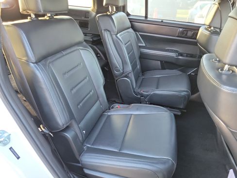 Certified 2025 Hyundai Santa Fe Calligraphy image 24