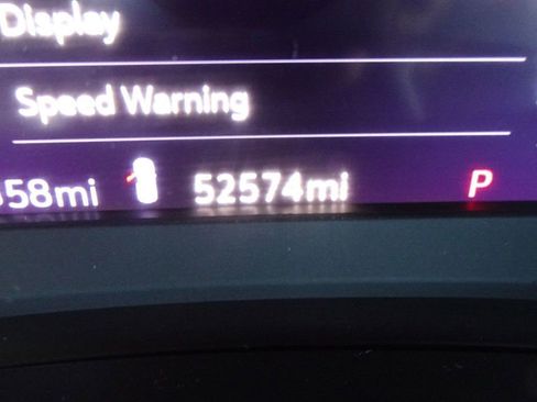 Used 2019 Cadillac XT4 Premium Luxury w/ Technology Package image 21