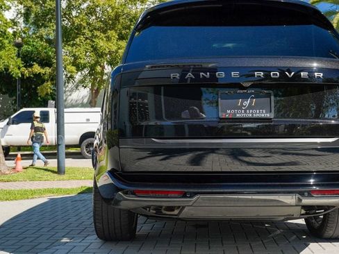 Used 2023 Land Rover Range Rover Long Wheelbase Autobiography image 19