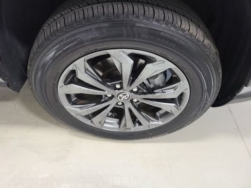 Certified 2022 Toyota RAV4 Limited AWD/4WD image 41