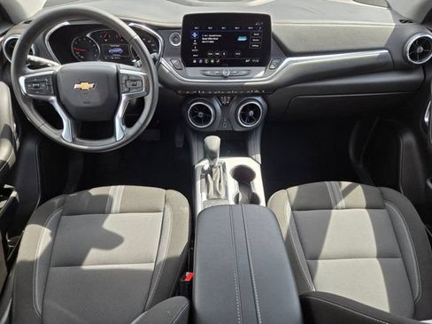Used 2025 Chevrolet Blazer LT FWD image 22