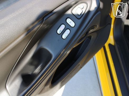 Used 2004 Ford Mustang Mach 1 image 39