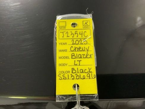 Used 2025 Chevrolet Blazer LT image 45