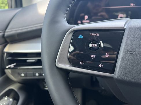 New 2025 Nissan Murano SL image 10