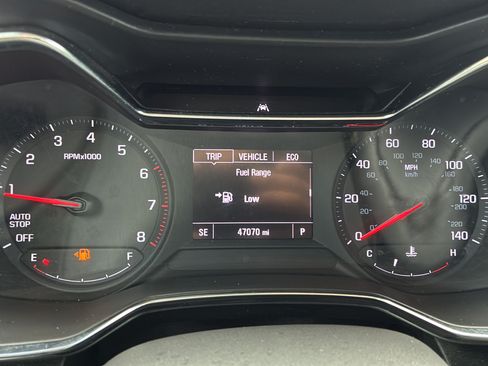 Used 2023 Chevrolet TrailBlazer LT FWD image 32
