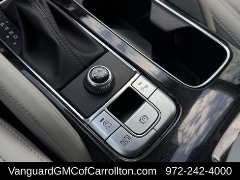 Used 2023 Kia Telluride EX w/ EX Captain's Chair Package FWD image 26