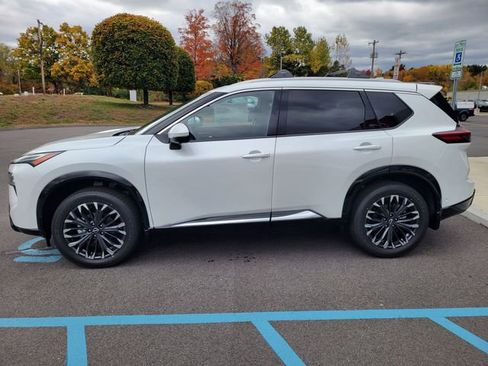 New 2026 Nissan Rogue Platinum w/ Platinum Premium Package image 8