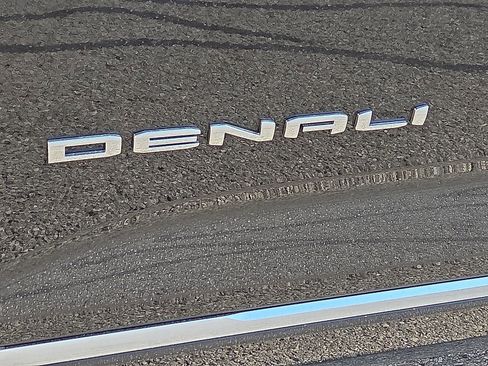 New 2026 GMC Terrain Denali w/ LPO, Floor Liner Package image 8