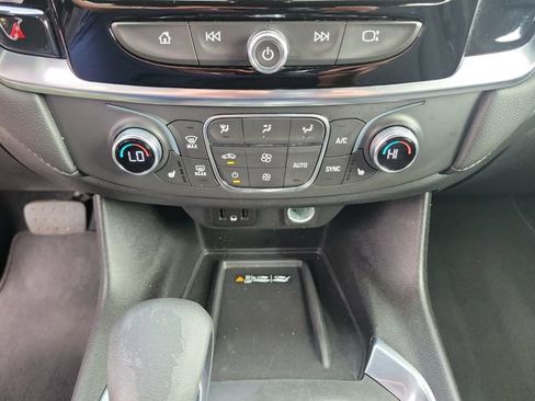 Certified 2023 Chevrolet Traverse LT image 33