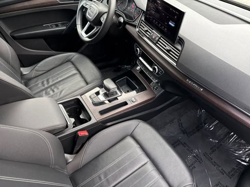 Used 2022 Audi Q5 2.0T Premium w/ Convenience Package image 16
