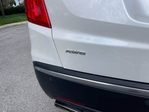Used 2018 Cadillac XT5 Luxury w/ Driver Awareness Package AWD/4WD image 10