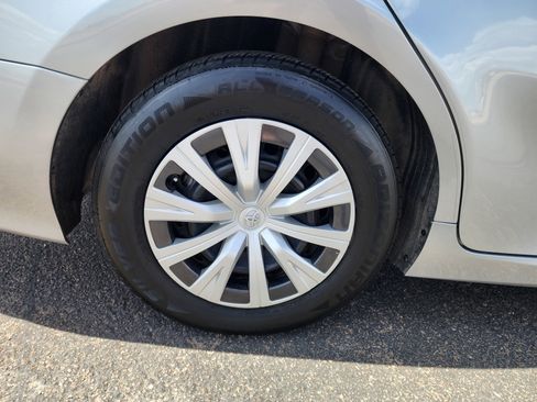 Used 2023 Toyota Camry LE image 11