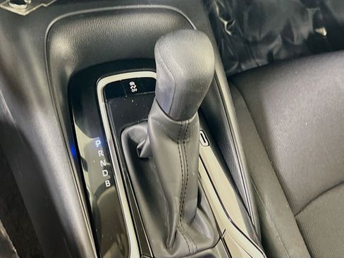 Used 2020 Toyota Corolla LE w/ LE Convenience Package FWD image 16