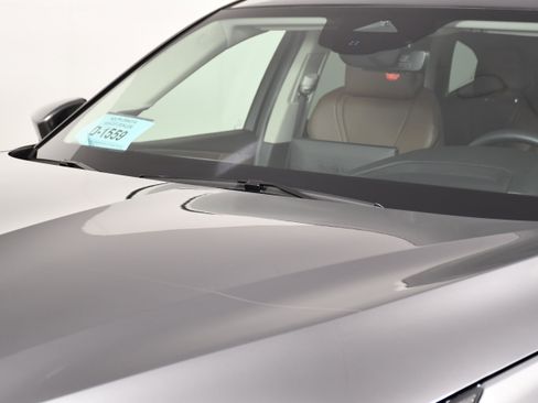 Certified 2025 Acura MDX SH-AWD w/ Technology Package image 12
